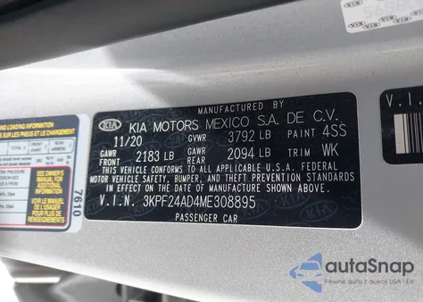 2021 Kia Forte Lxs z USA, uszkodzony, nr VIN 3KPF24AD4ME308895